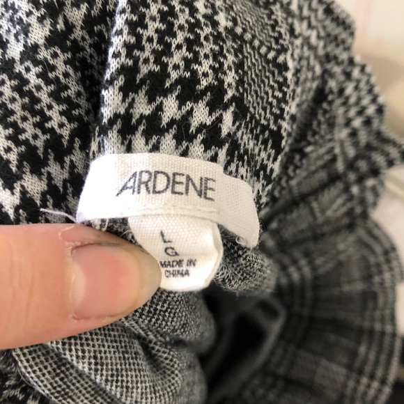 ✨ 3 for 30 ✨ Ardene paper bag skirt - Picture 4 of 4